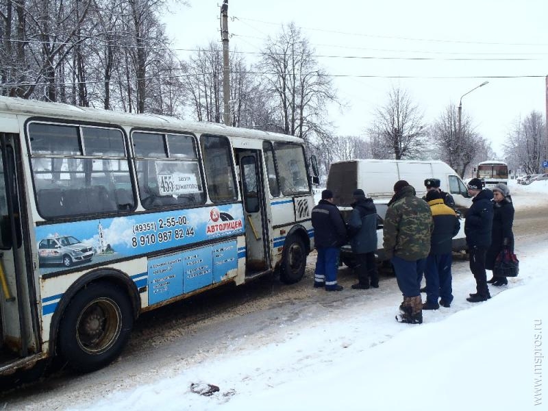 Автовокзал шуя. Автобус занесло. Автобус Шуя. Водители Шуйского автобуса. Общественный транспорт Шуя.