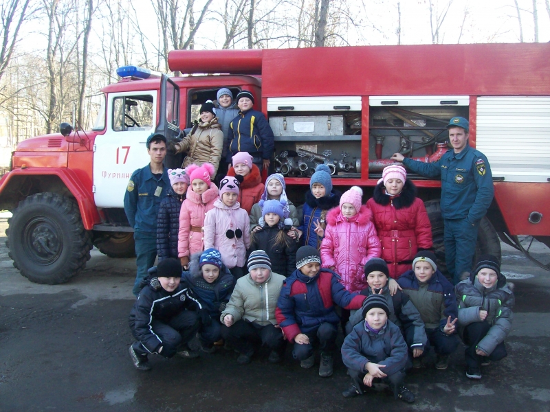 Погода фурманов на неделю. Город Фурманов пожарная часть. Пожарная часть Фурманов Ивановской области. Пожарная часть города Обоянь. Пожарная часть Агрыз.