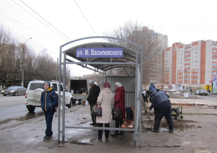 Тройка остановки. Иваново остановки. Остановка в городе Иваново. Остановка Василевского. Остановочные павильоны установленные в г. Иваново.