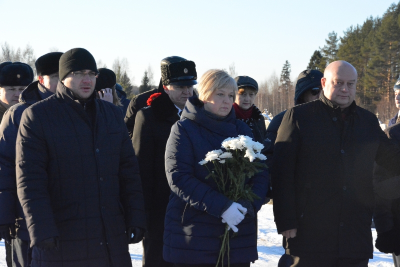 Похоронены в иваново. Похороны Дмитрия Шахова в Кардымовском районе деревня.